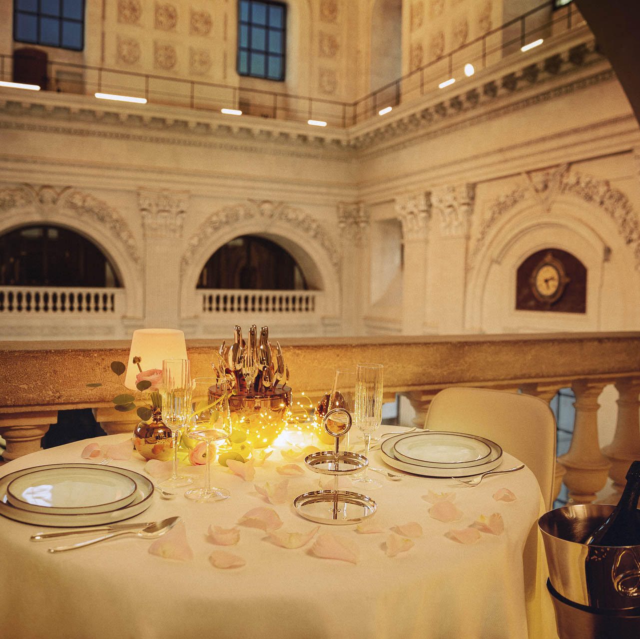 InterContinental Lyon Hotel Dieu Dinner by the balcony(c)Mathilda Perrot (2)